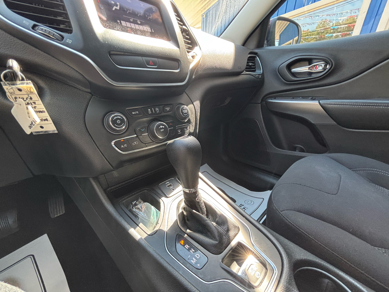 Jeep Cherokee Latitude FWD 2019