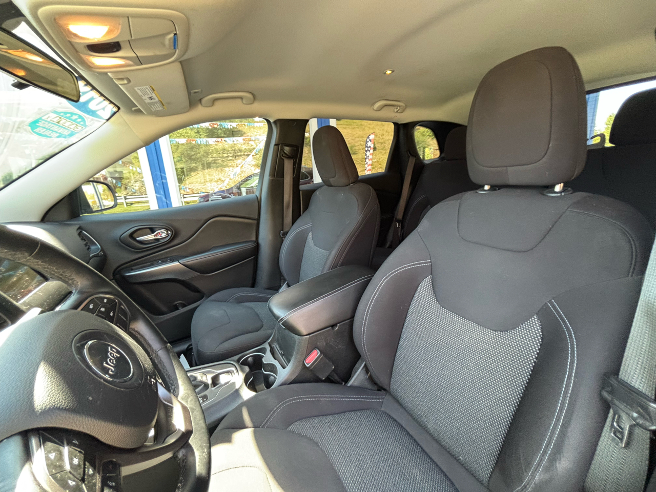 Jeep Cherokee Latitude FWD 2019