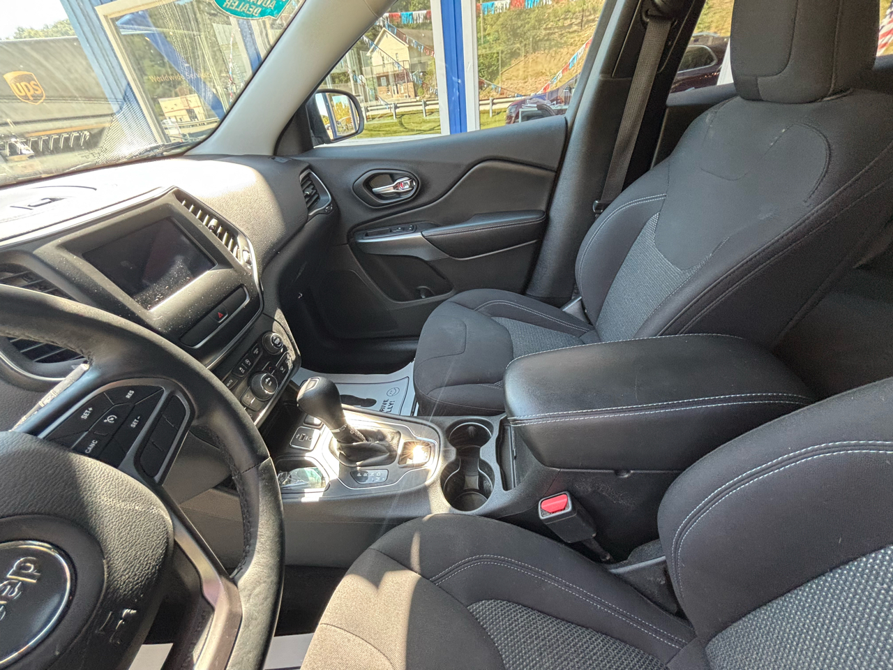 Jeep Cherokee Latitude FWD 2019