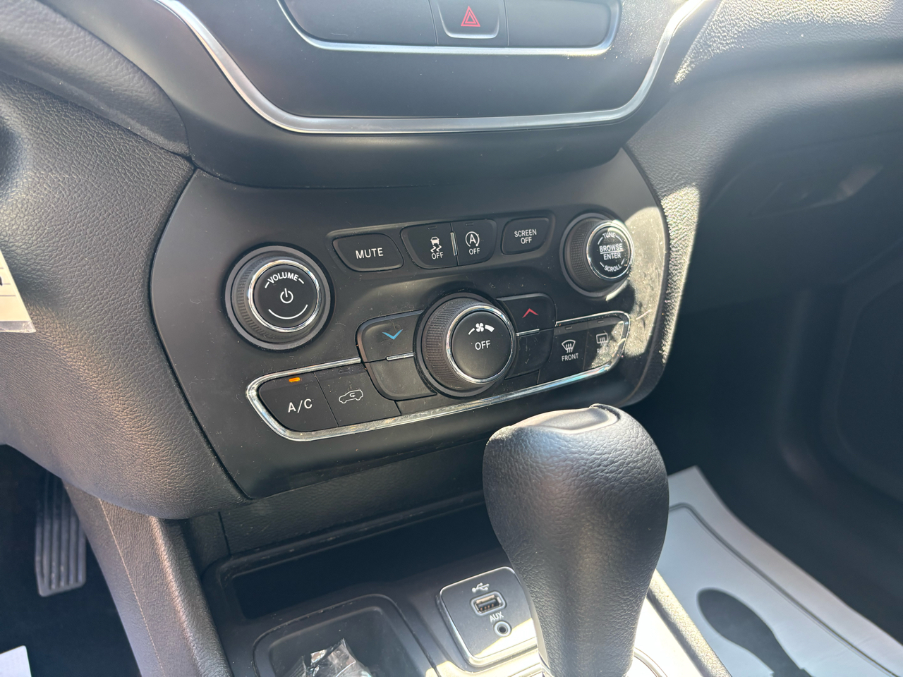 Jeep Cherokee Latitude FWD 2019