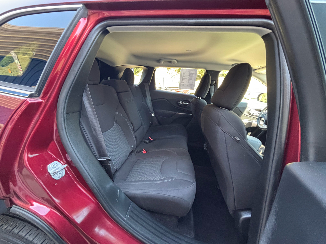 Jeep Cherokee Latitude FWD 2019