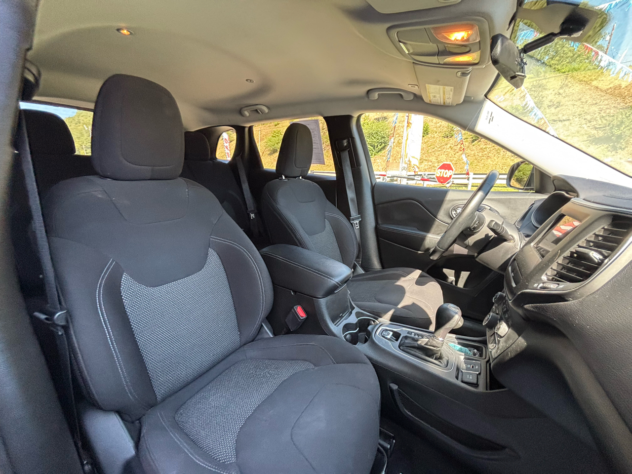 Jeep Cherokee Latitude FWD 2019