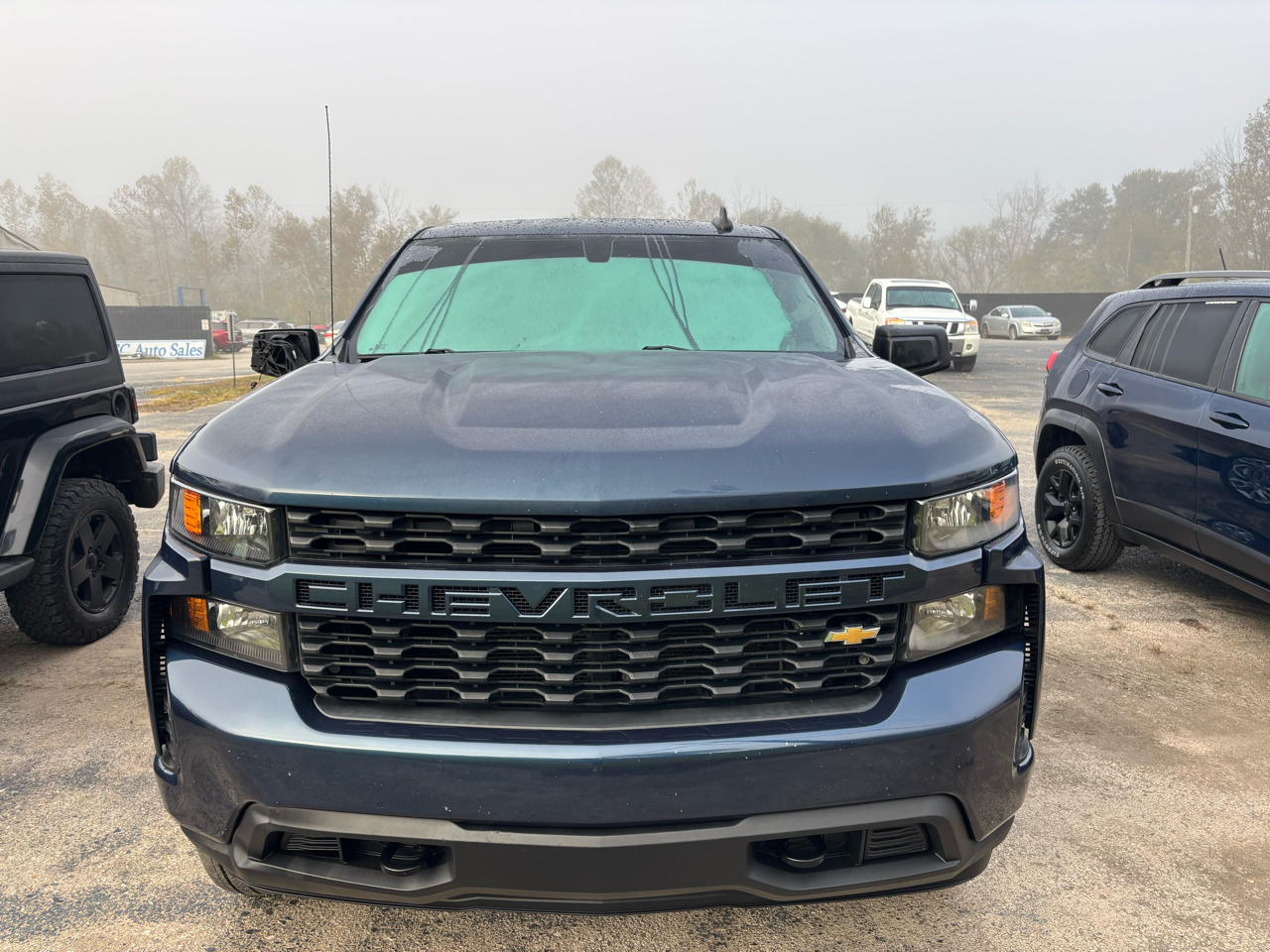 Chevrolet Silverado 1500 Custom Crew Cab Long Box 4WD 2020
