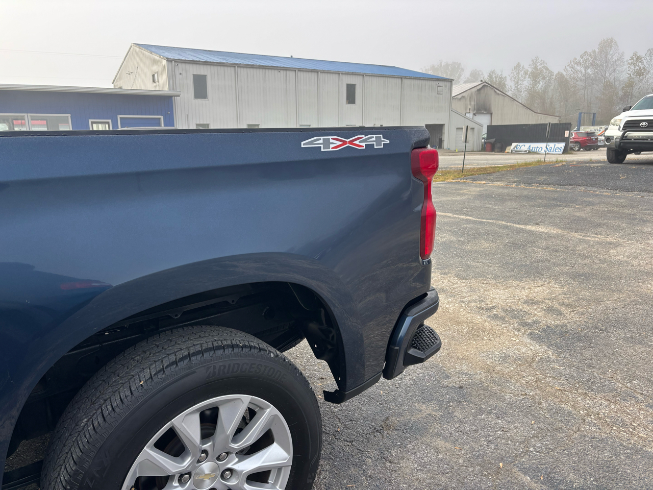 Chevrolet Silverado 1500 Custom Crew Cab Long Box 4WD 2020