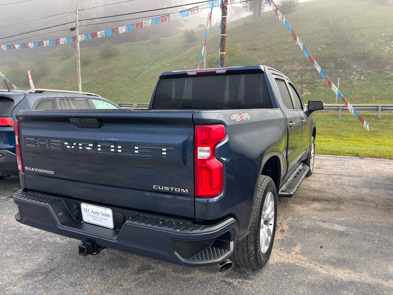 Chevrolet Silverado 1500 Custom Crew Cab Long Box 4WD 2020