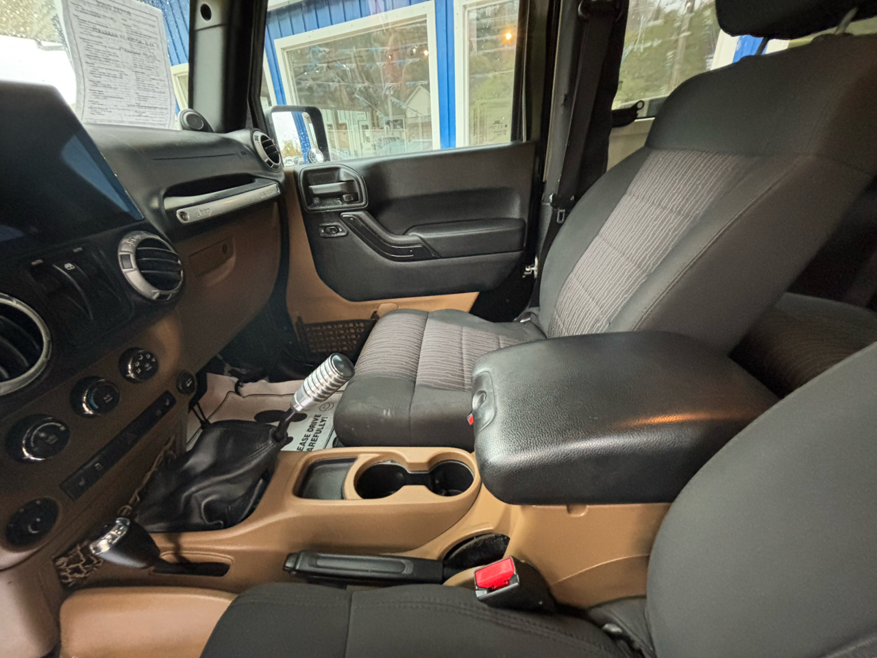 Jeep Wrangler Sahara 4WD 2012