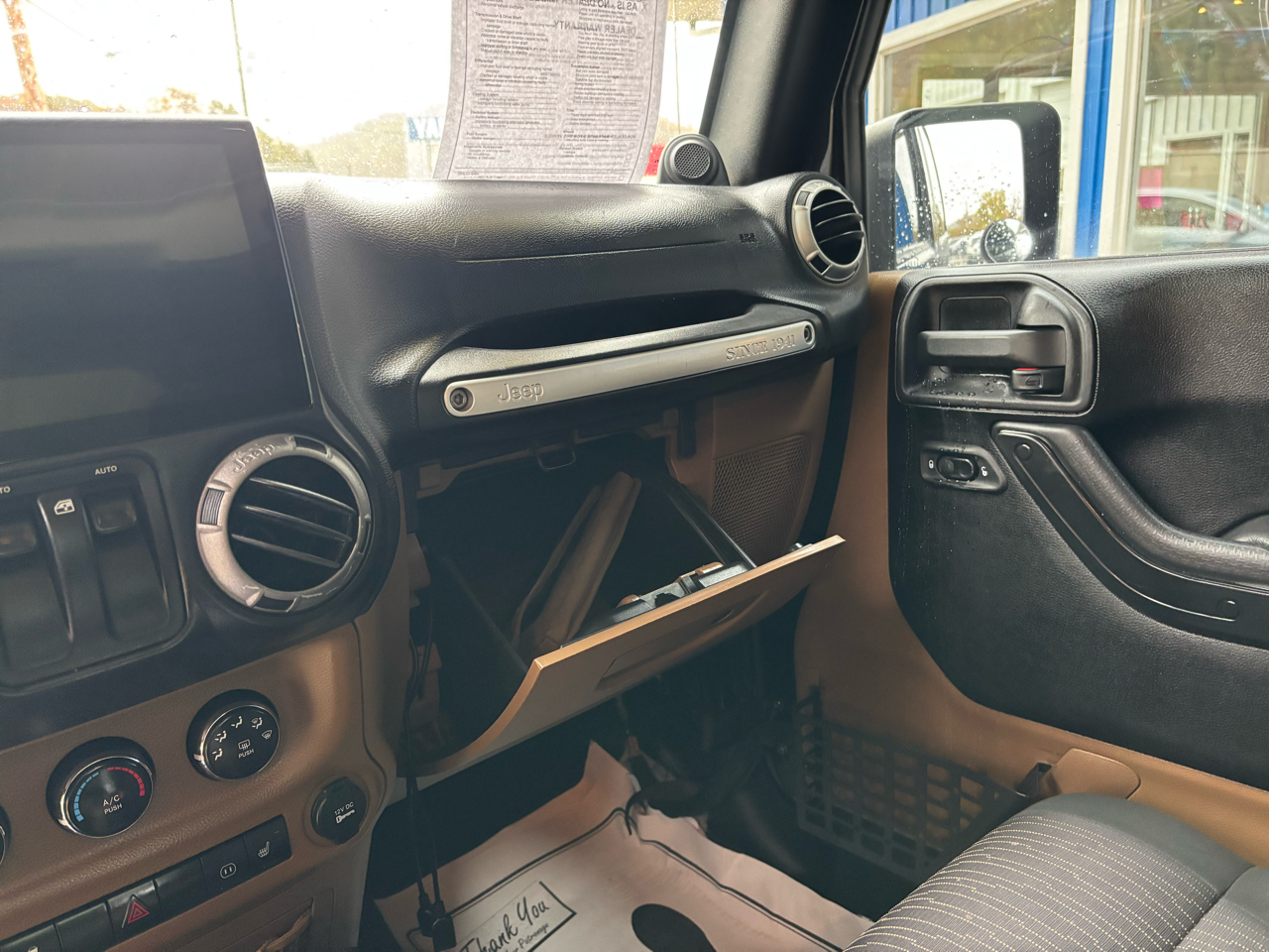 Jeep Wrangler Sahara 4WD 2012