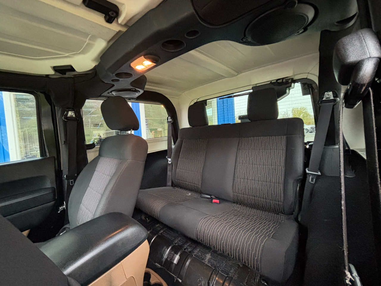 Jeep Wrangler Sahara 4WD 2012