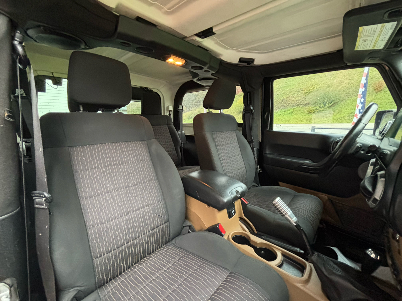 Jeep Wrangler Sahara 4WD 2012