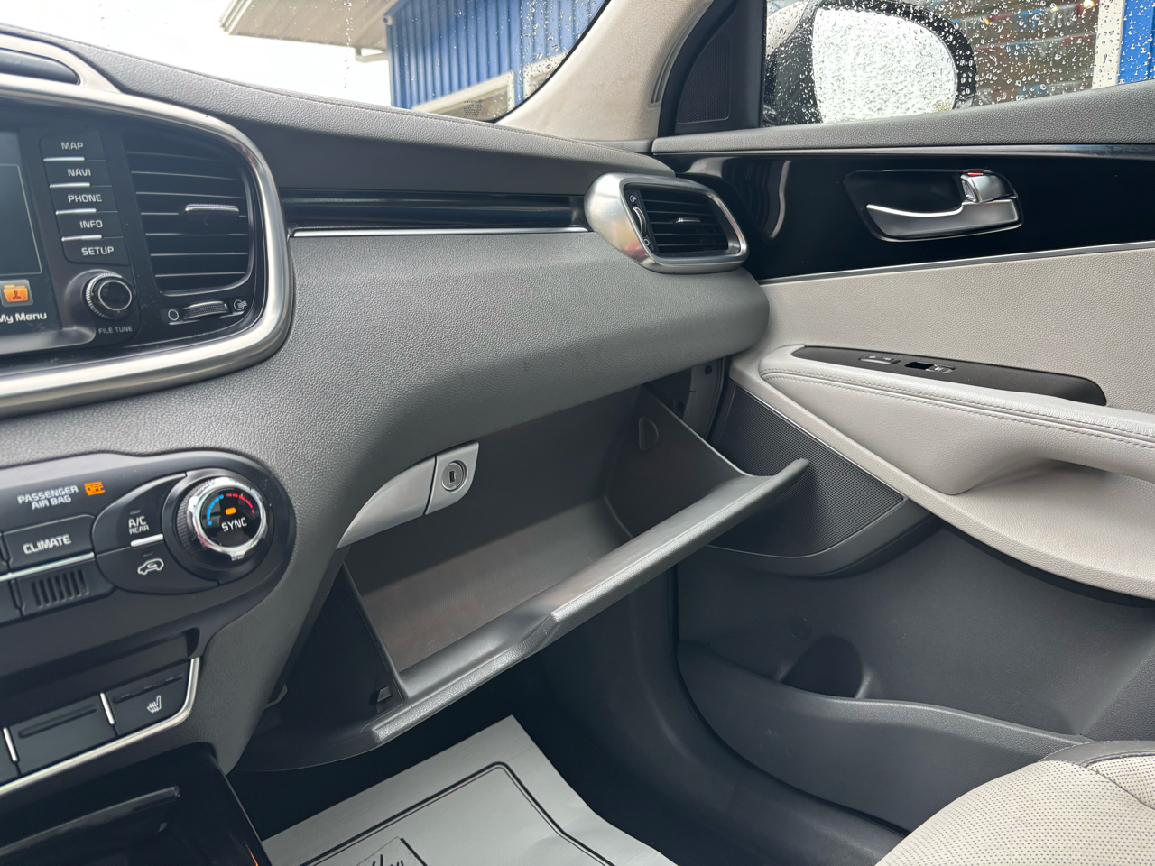 Kia Sorento SX V6 2WD 2016