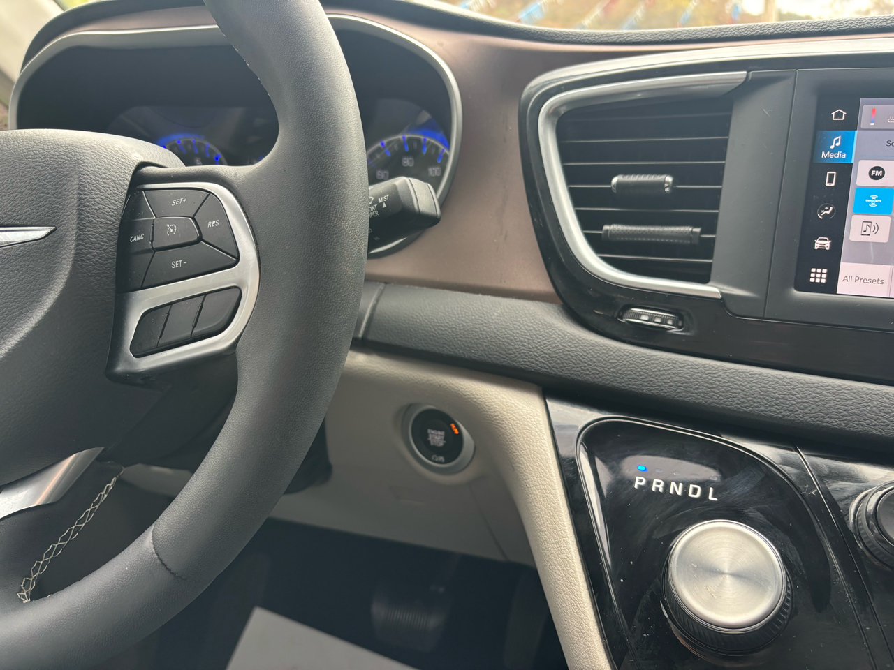 Chrysler Voyager LX 2022