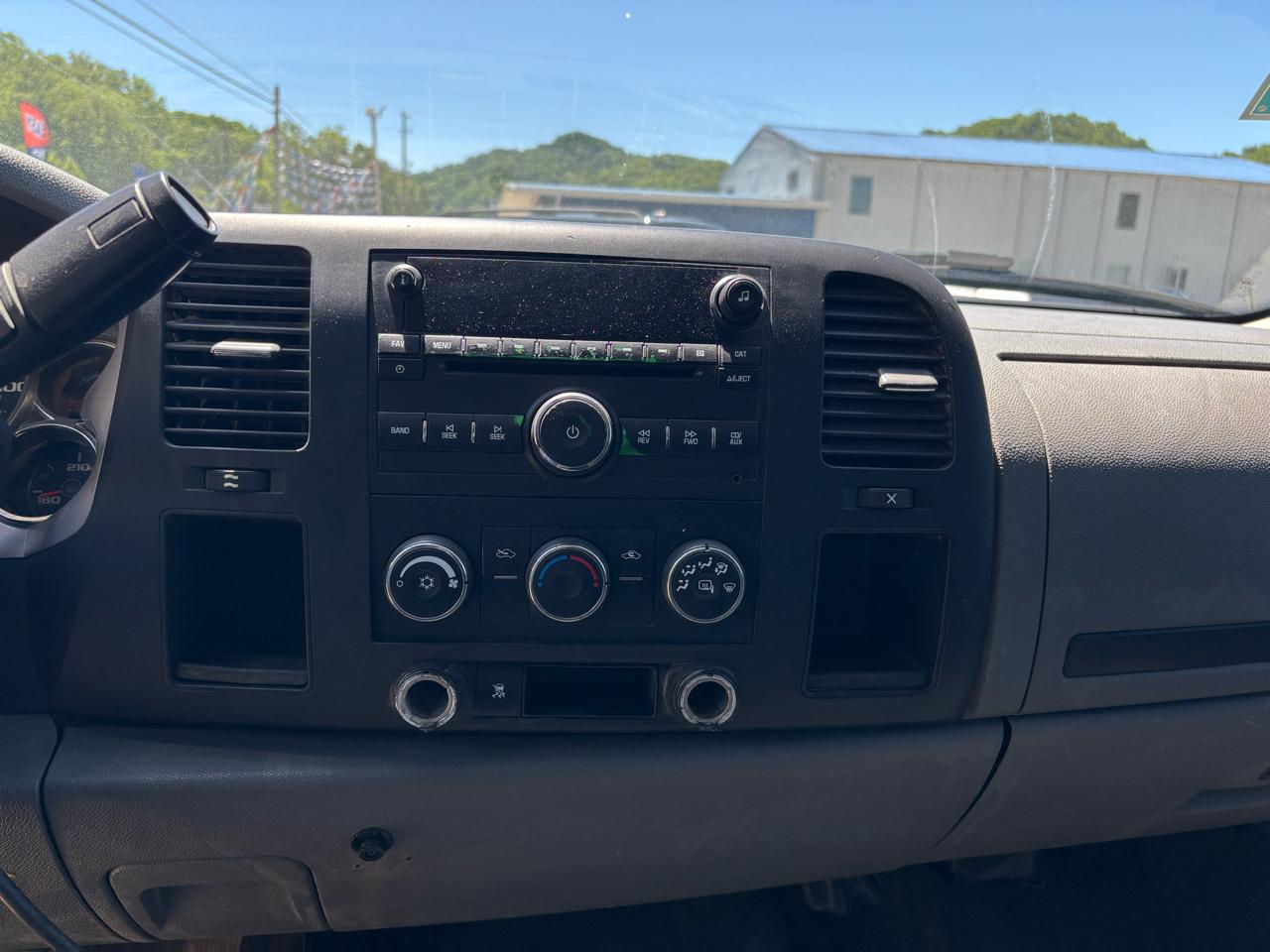 Chevrolet Silverado 2500HD 4WD Ext Cab 158.2" Work Truck 2011