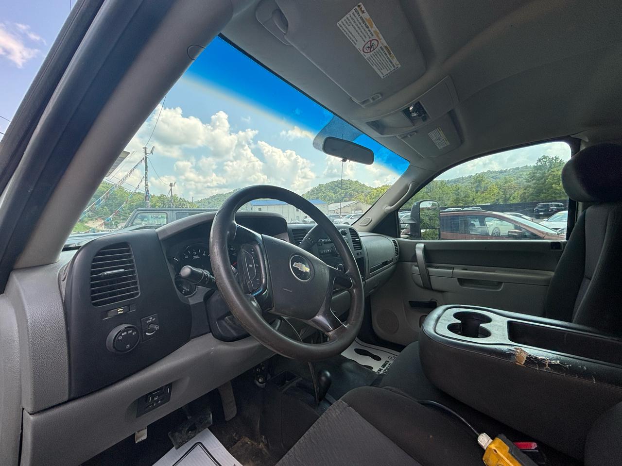 Chevrolet Silverado 2500HD 4WD Ext Cab 158.2" Work Truck 2011