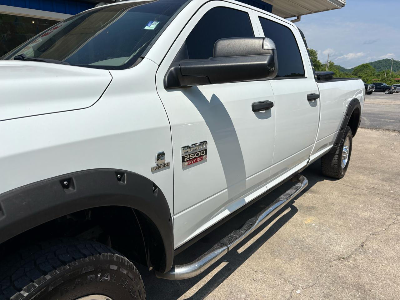 RAM 2500 4WD Crew Cab 169" ST 2011