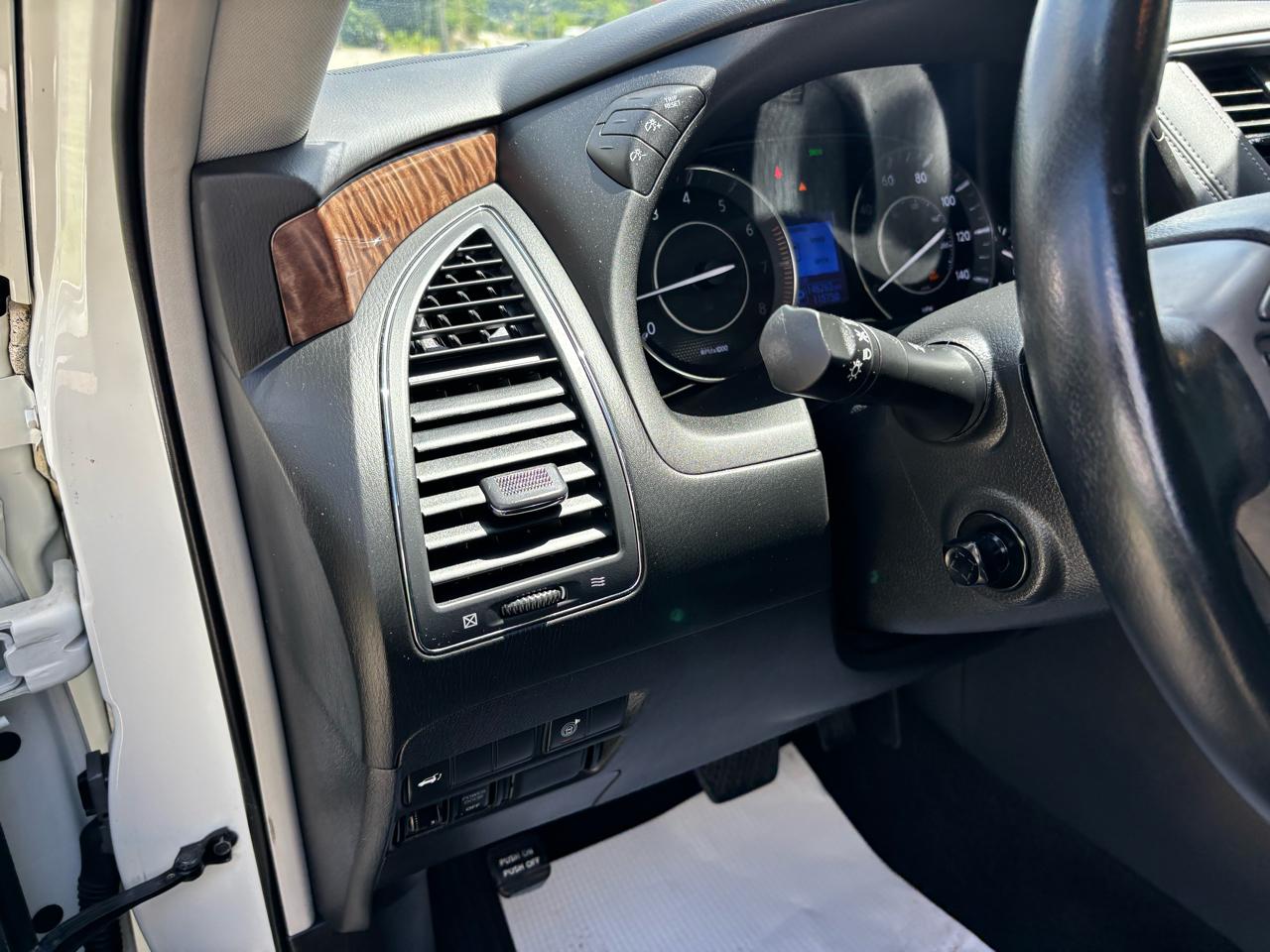 Nissan Armada 4x4 SL 2018
