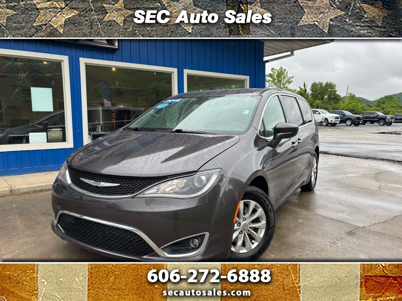 2018 Chrysler Pacifica Touring Plus FWD