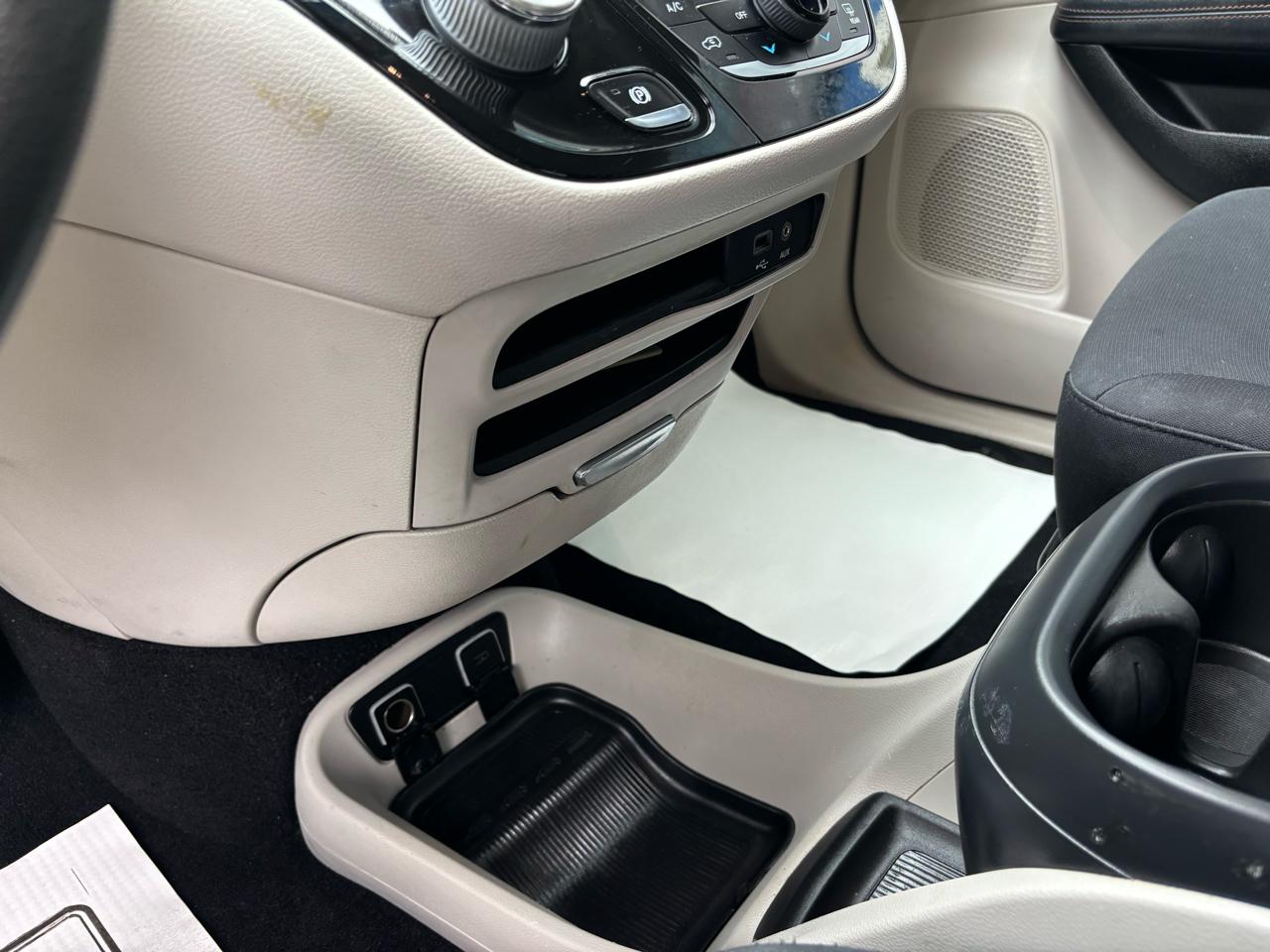 Chrysler Pacifica Touring Plus FWD 2018