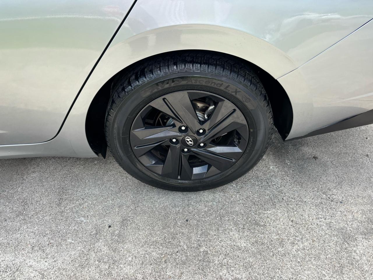 Hyundai Elantra SEL IVT 2021