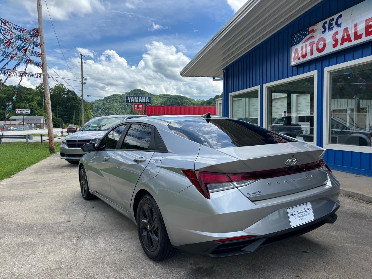 Hyundai Elantra SEL IVT 2021
