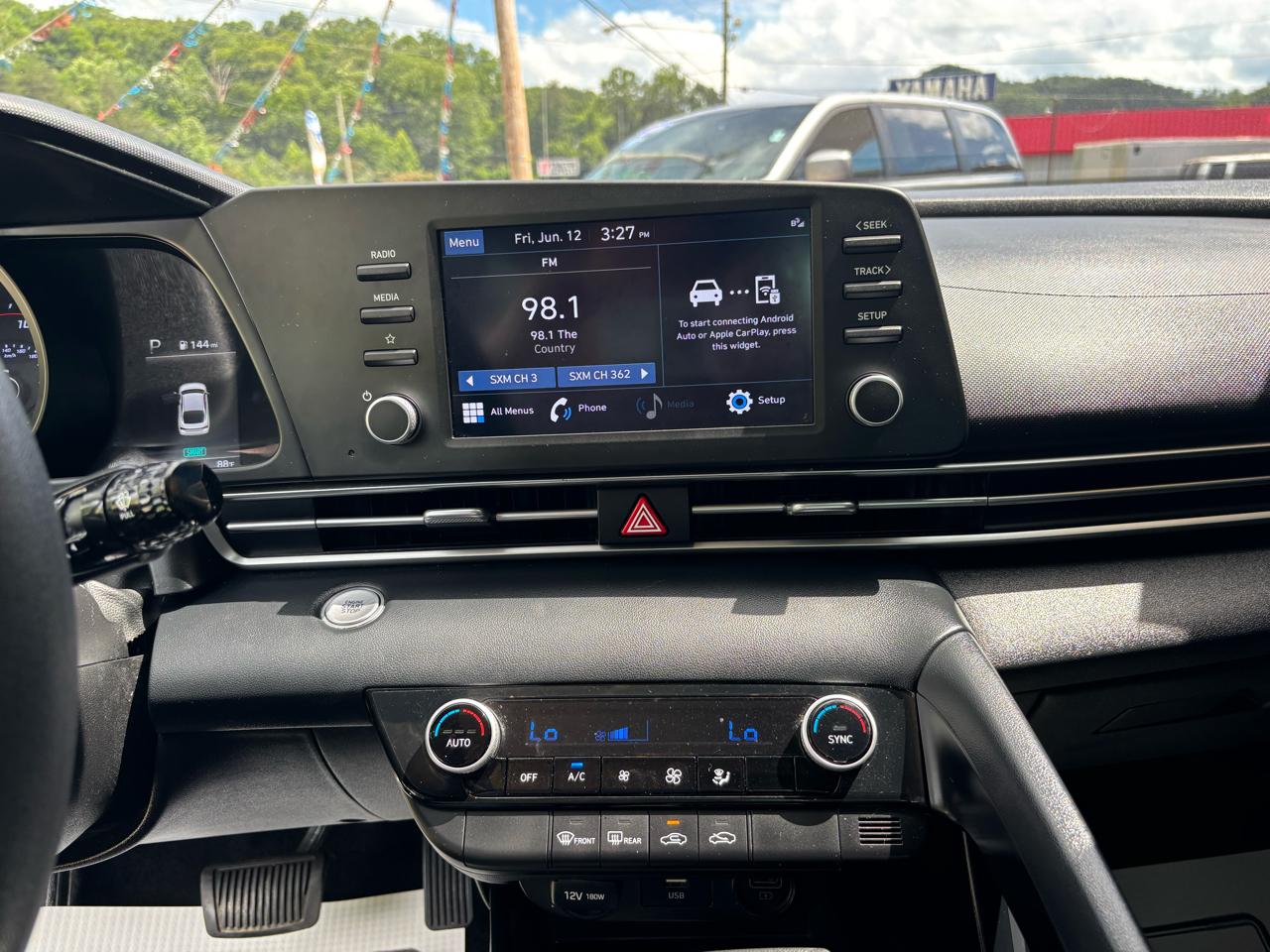 Hyundai Elantra SEL IVT 2021