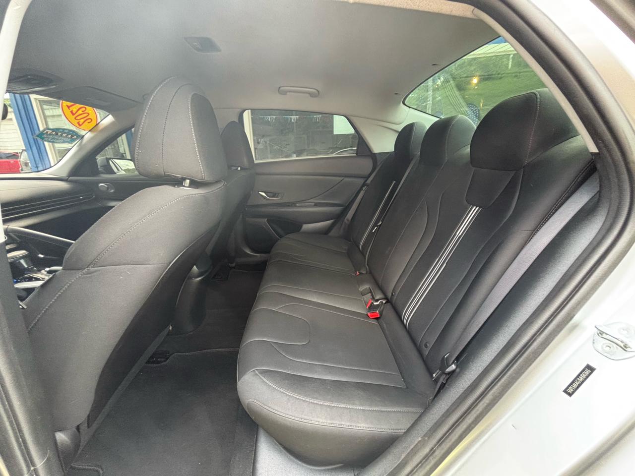 Hyundai Elantra SEL IVT 2021