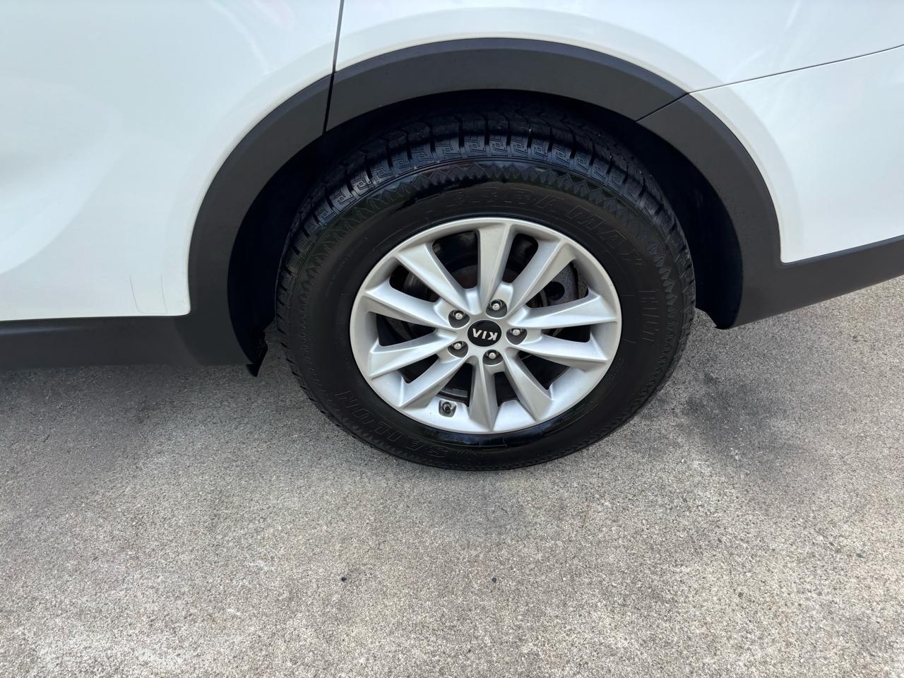 Kia Sorento LX V6 FWD 2020