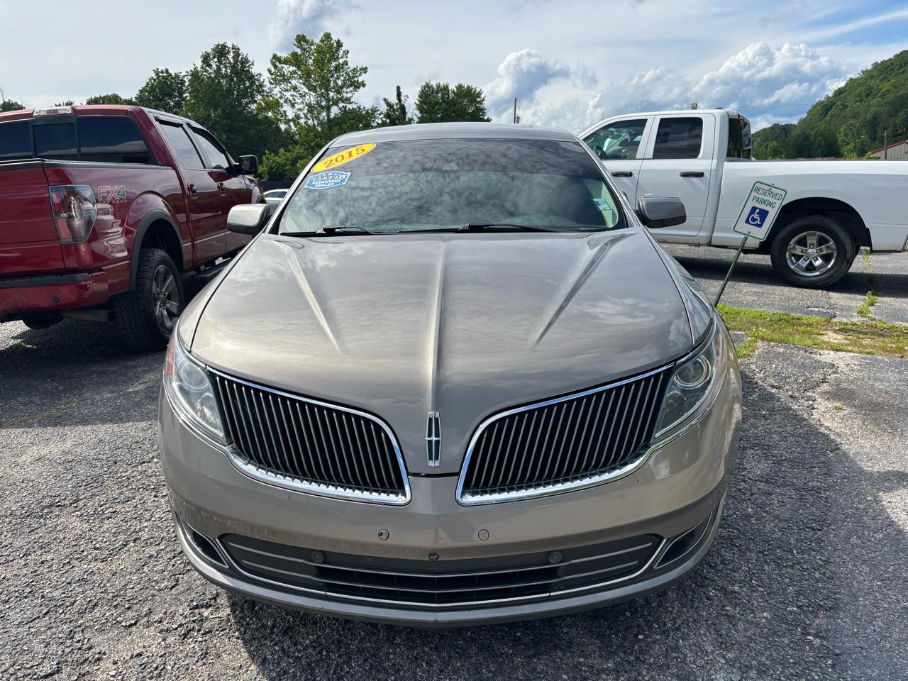 Lincoln MKS 4dr Sdn 3.7L AWD 2015