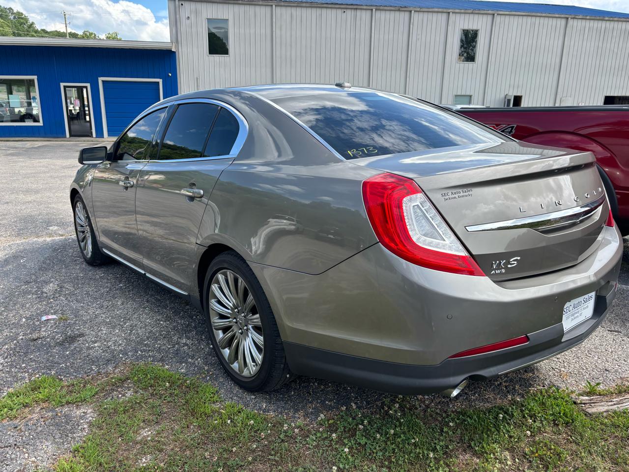 Lincoln MKS 4dr Sdn 3.7L AWD 2015