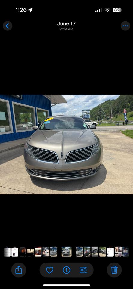 Lincoln MKS 4dr Sdn 3.7L AWD 2015