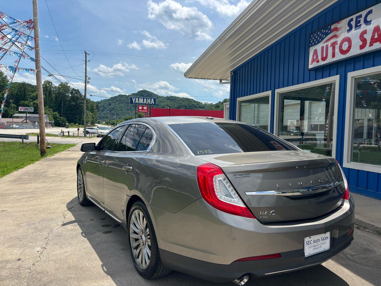 Lincoln MKS 4dr Sdn 3.7L AWD 2015