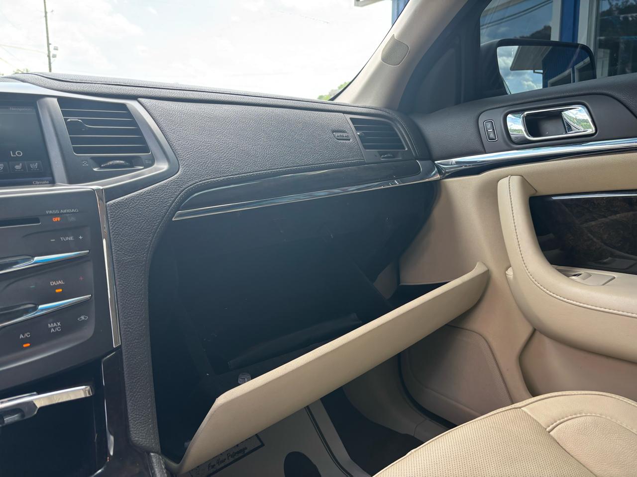 Lincoln MKS 4dr Sdn 3.7L AWD 2015