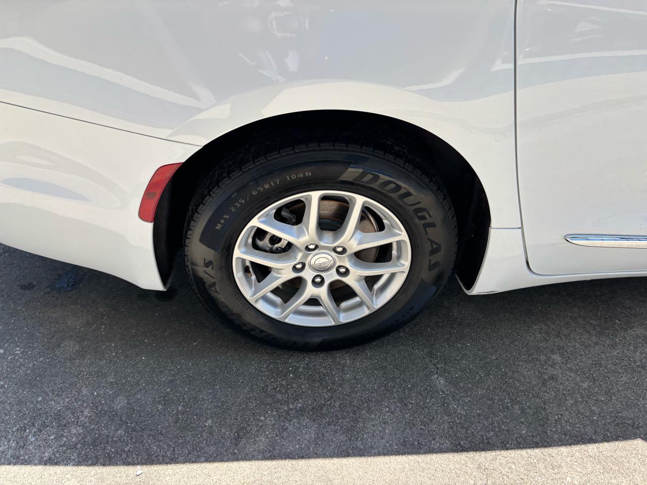 Chrysler Pacifica Touring L FWD 2020