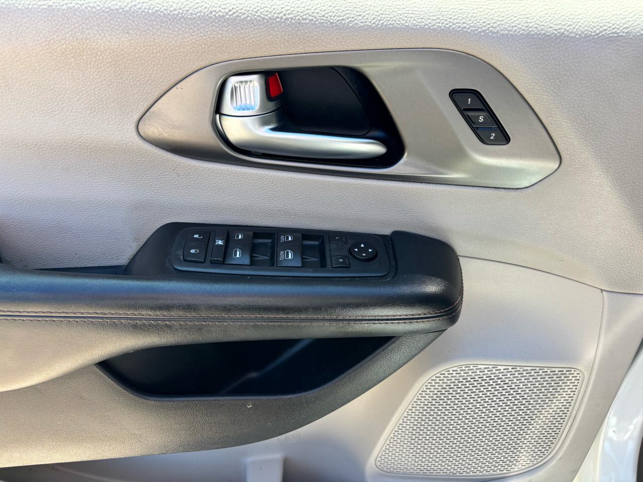 Chrysler Pacifica Touring L FWD 2020