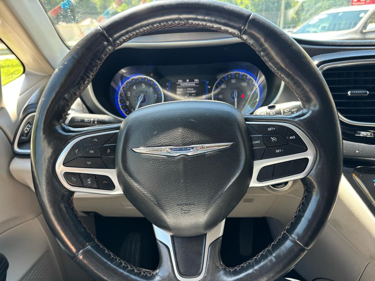 Chrysler Pacifica Touring L FWD 2020