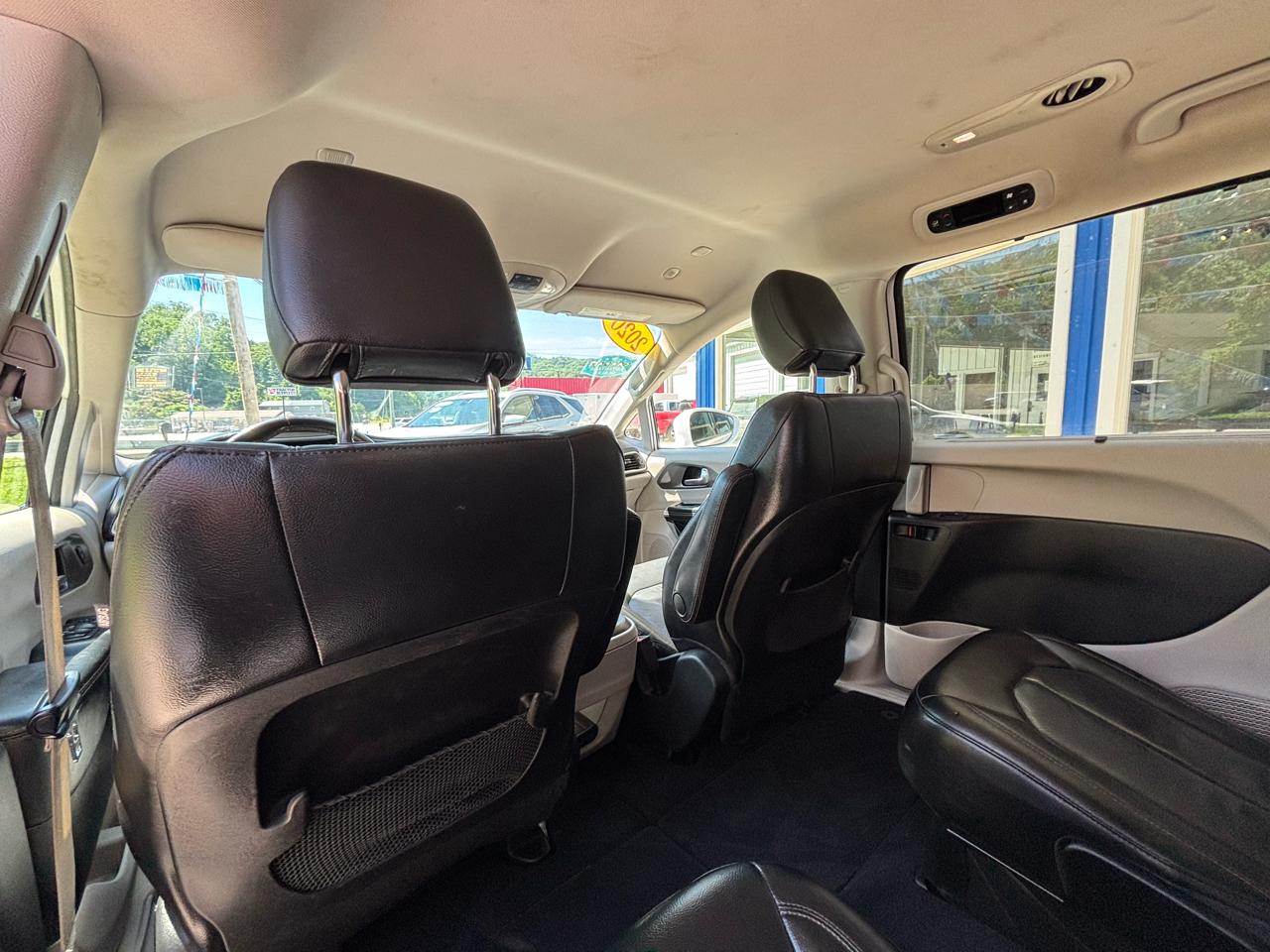 Chrysler Pacifica Touring L FWD 2020