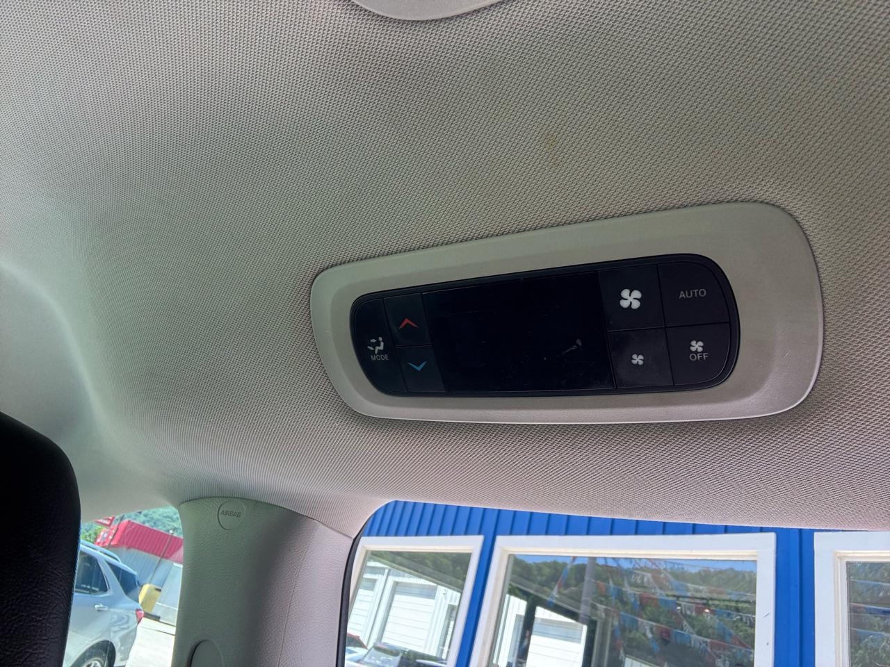 Chrysler Pacifica Touring L FWD 2020