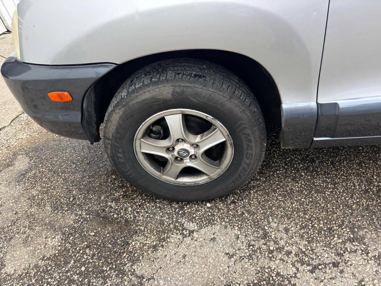 Hyundai Santa Fe  2004
