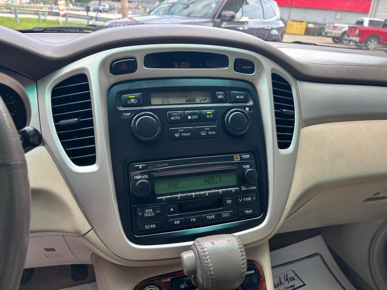 Toyota Highlander 4dr V6 4WD w/3rd Row (Natl) 2005