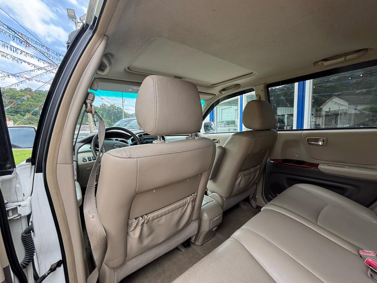 Toyota Highlander 4dr V6 4WD w/3rd Row (Natl) 2005
