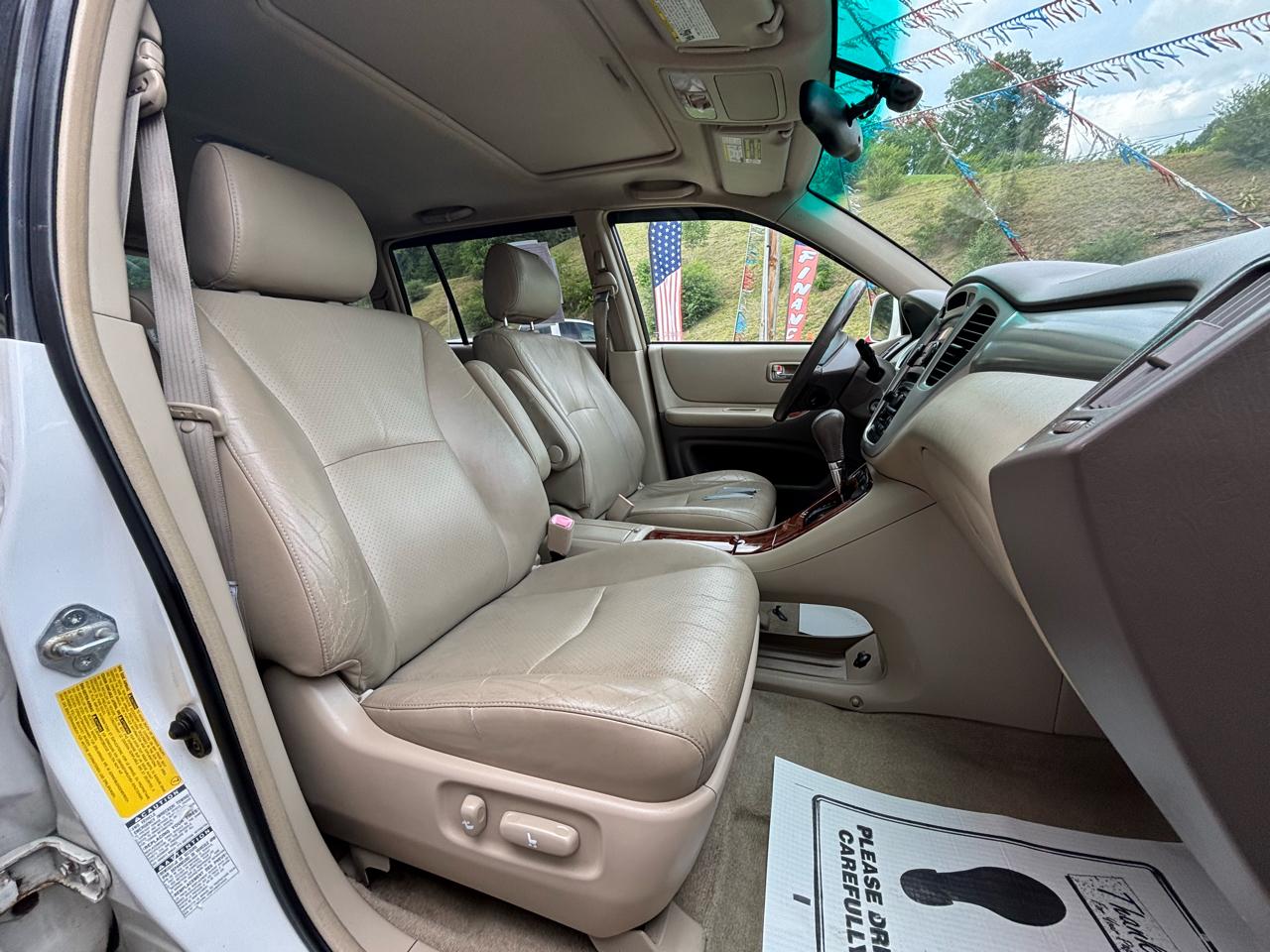 Toyota Highlander 4dr V6 4WD w/3rd Row (Natl) 2005