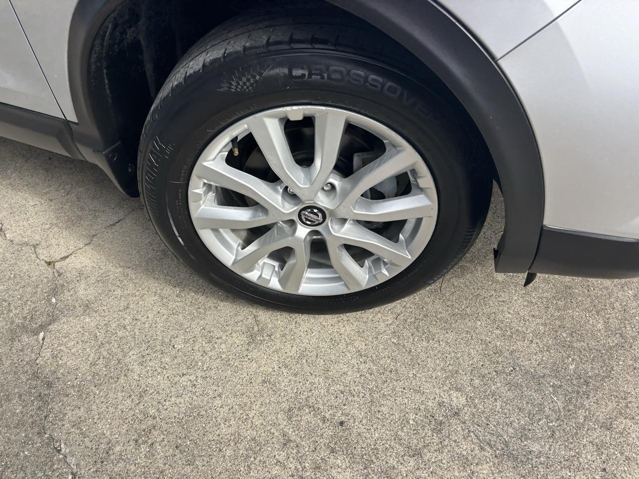 Nissan Rogue Sport FWD SV 2020