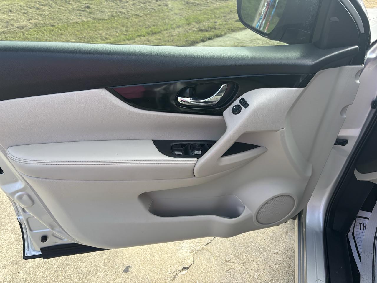 Nissan Rogue Sport FWD SV 2020