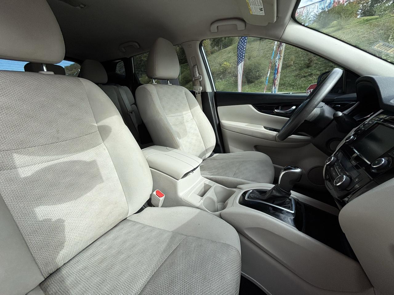 Nissan Rogue Sport FWD SV 2020