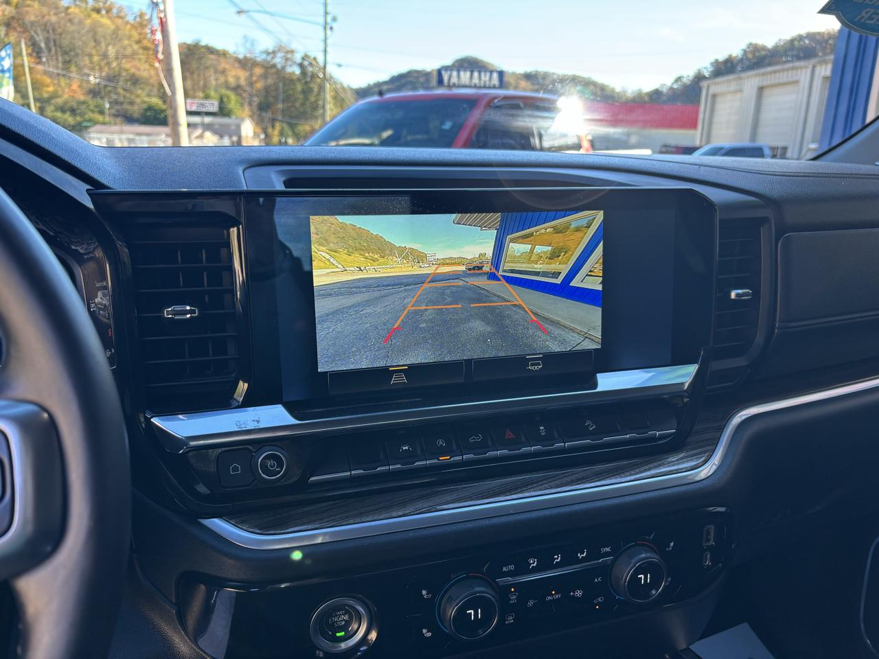 Chevrolet Silverado 1500 4WD Crew Cab 147" RST 2022