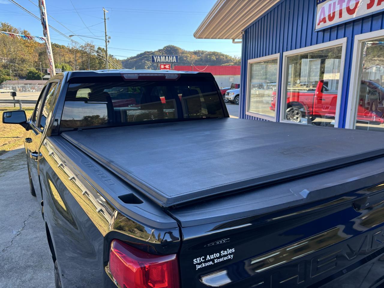 Chevrolet Silverado 1500 4WD Crew Cab 147" RST 2022