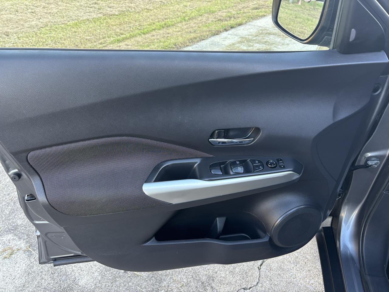 Nissan Kicks SV FWD 2018