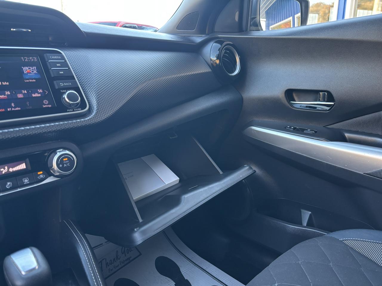 Nissan Kicks SV FWD 2018