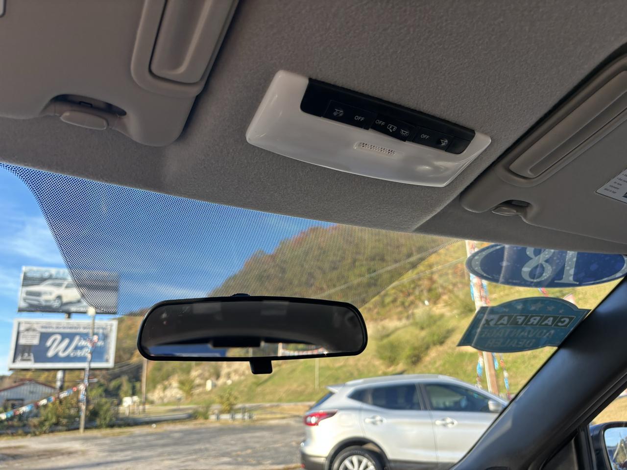 Nissan Kicks SV FWD 2018