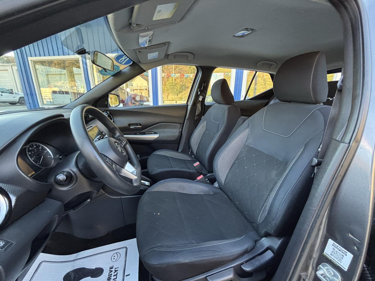 Nissan Kicks SV FWD 2018