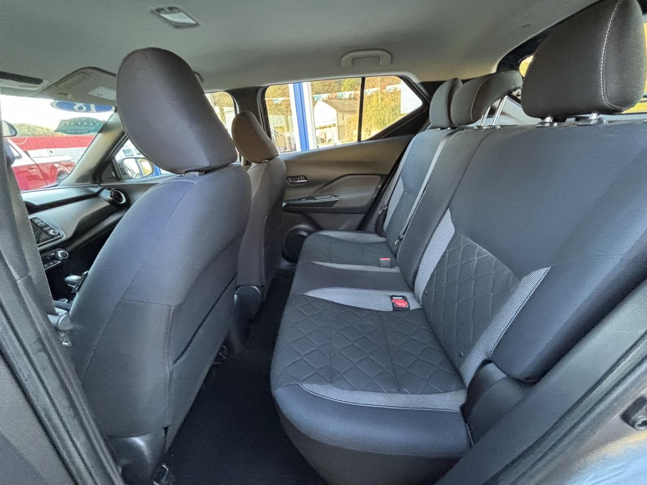 Nissan Kicks SV FWD 2018
